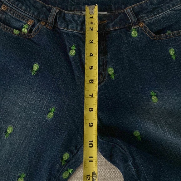 Lilly Pulitzer Vintage Embroidered Jeans. - Picture 6 of 6